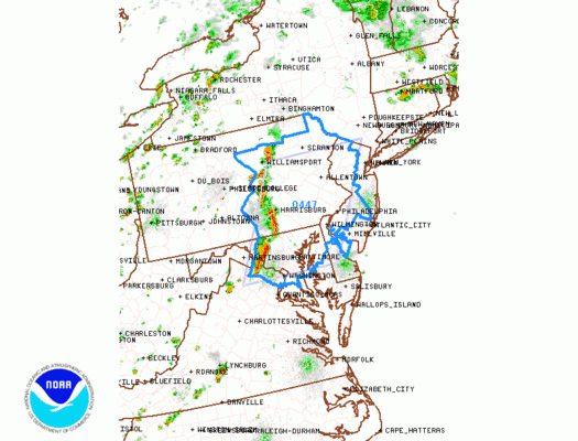 Strong Thunderstorms Moving East